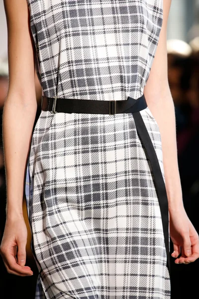 Look 17